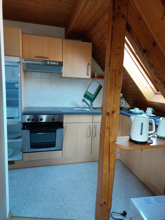 Dachgeschosswohnung Mit Burgblick In Kues Bernkastel-Kues Esterno foto