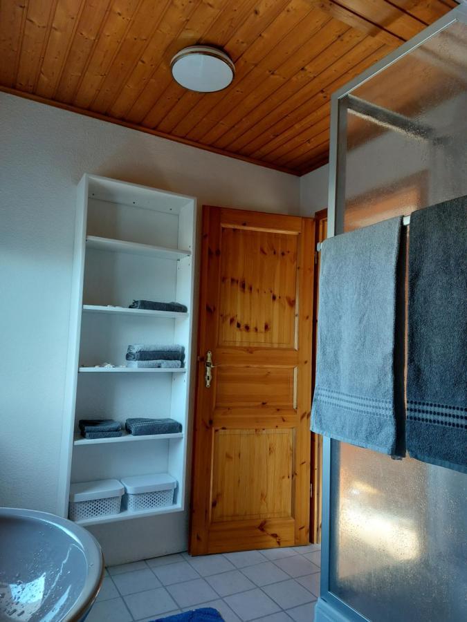 Dachgeschosswohnung Mit Burgblick In Kues Bernkastel-Kues Esterno foto