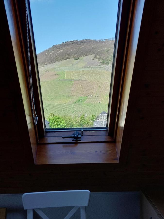 Dachgeschosswohnung Mit Burgblick In Kues Bernkastel-Kues Esterno foto